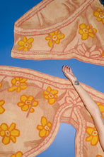 Load image into Gallery viewer, Floordrobe Collection PAM perks and mini cc-tapis rug